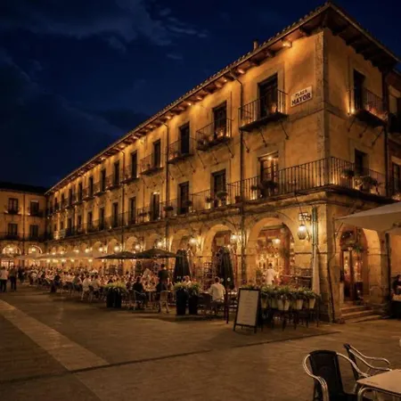 Arquitecto De La Vida - Plaza Mayor Gasthof León